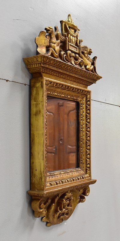 Small Golden Wood Mirror With Winged Animal Decorations - Late 19th Century