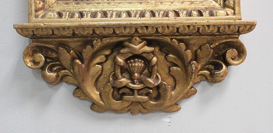 Small Golden Wood Mirror With Winged Animal Decorations - Late 19th Century