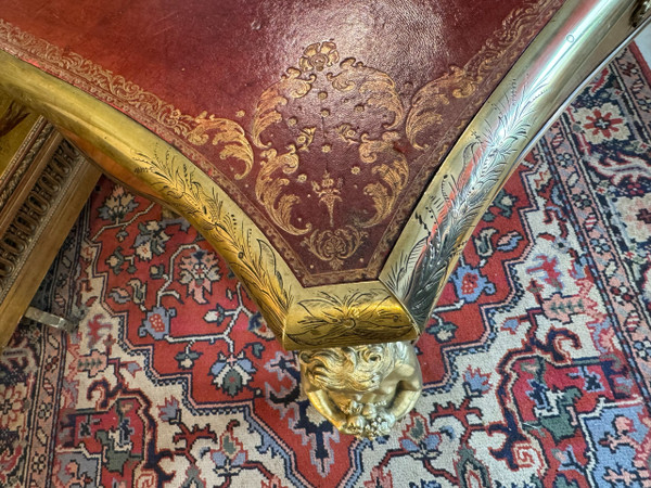 BUREAU PLAT DE STYLE LOUIS XV