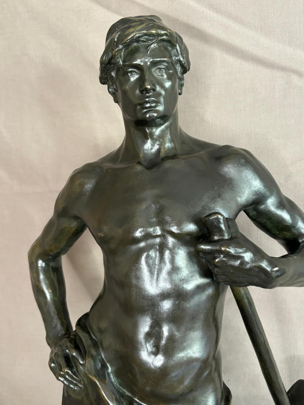 Statue en bronze jeune forgeron, Georges Bareau (1866-1931)  fondeur "F. BARBEDIENNE" Paris