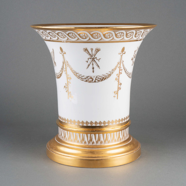 Cache-pot en porcelaine de Sèvres d’époque Empire 