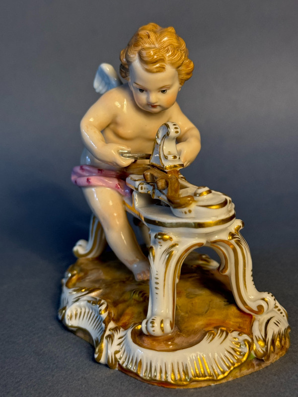 Meissen 'L'Amour sculptant son arc' Cupid porcelain N° C 61
