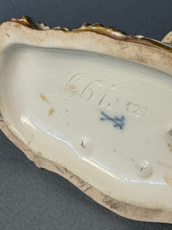 Meissen 'L'Amour sculptant son arc' Cupid porcelain N° C 61