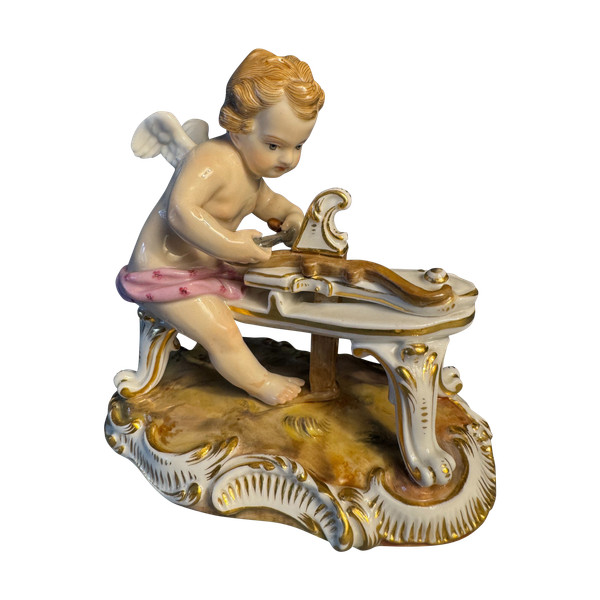 Meissen 'L'Amour sculptant son arc' Cupid porcelain N° C 61