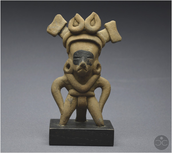 Messico, 450 - 750 d.C., Cultura di Veracruz, Fischietto rituale con figura di guerriero, Ceramica