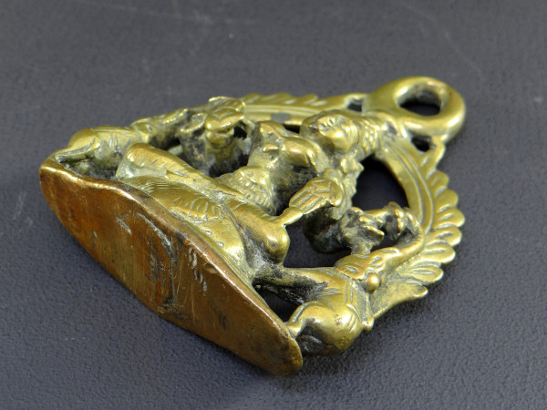 Inde, XIXème Siècle, Autel à Suspendre En Bronze Dédié à La Déesse Lakshmi Aux éléphants. 