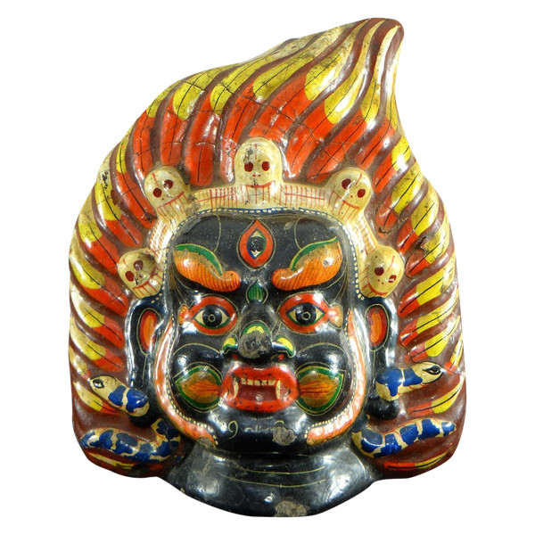 Tibet, erste Hälfte des 20. Jahrhunderts, Polychrome Maske aus Buntkarton, die Mahakala darstellt.