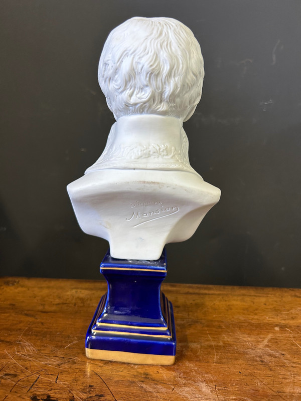 Busto del Primo Console Napoleone Bonaparte in porcellana di biscuit - Impero