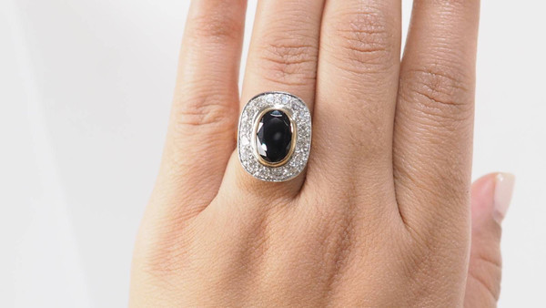 Anello pompadour bicolore in oro, zaffiri e diamanti