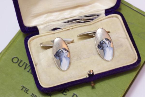 Gemelli in argento Art Déco con cane, smalto, gioielli da uomo