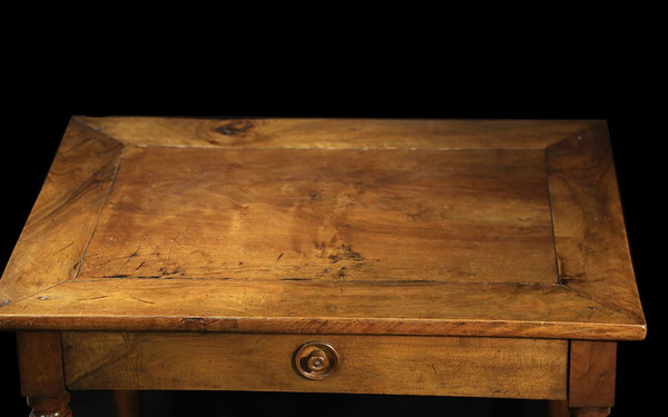 Small 19th century  Louis Philippe walnut table 