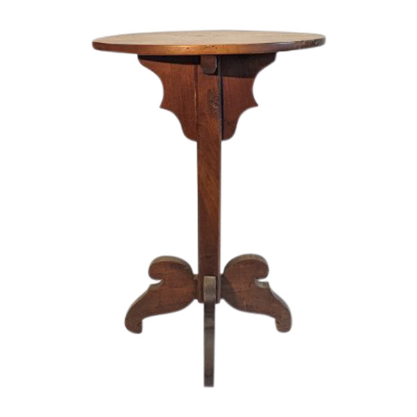 Round coffee table 1900