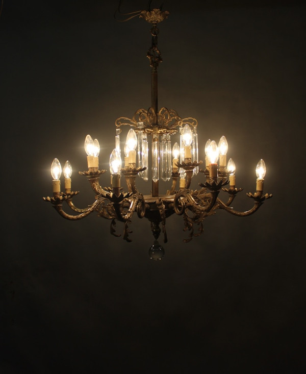 Lampadario in bronzo con 16 fari