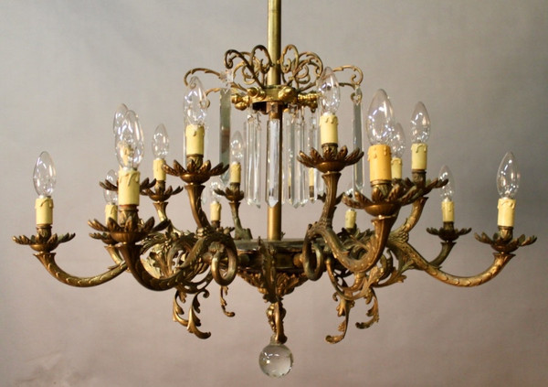 Lampadario in bronzo con 16 fari