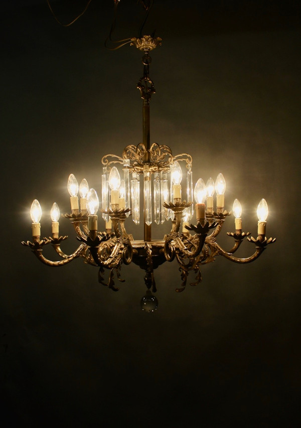 Lampadario in bronzo con 16 fari