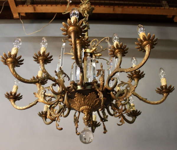 Lampadario in bronzo con 16 fari