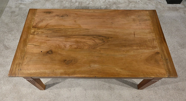 Table Basse en Noyer, goût Louis XVI – XIXe
