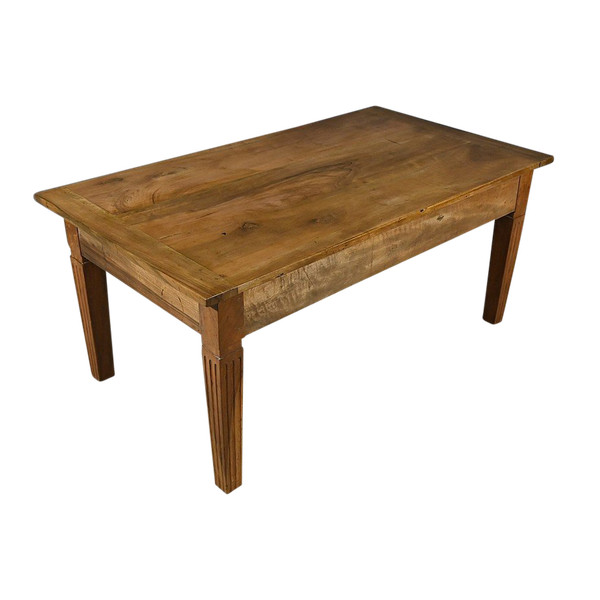 Table Basse en Noyer, goût Louis XVI – XIXe