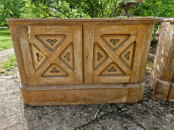 Coppia di mobili rivestiti in legno del XVIII secolo