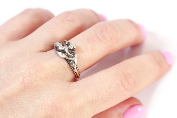 Fannière Frères angel ring in 18k gold and silver, Antique signed Fanniere frere ring, angel