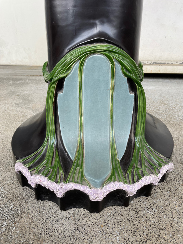Large Jugendstil Art Nouveau Barbotine Basin And Column