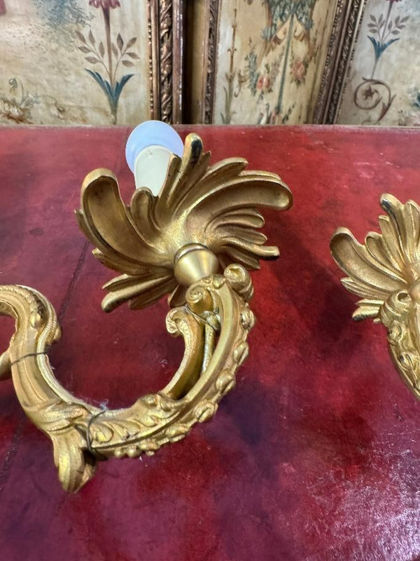 PAIR OF WALL SCONCES IN THE LOUIS XV STYLE