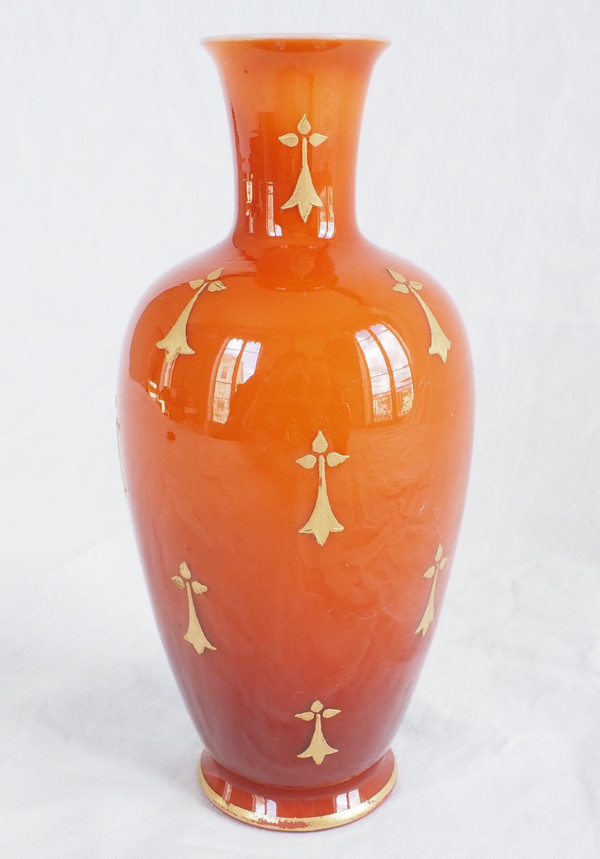 Baccarat: pair of orange and gold opaline vases - circa 1900
