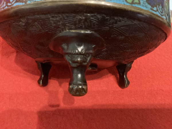 Cloisonné enamel bowl signed