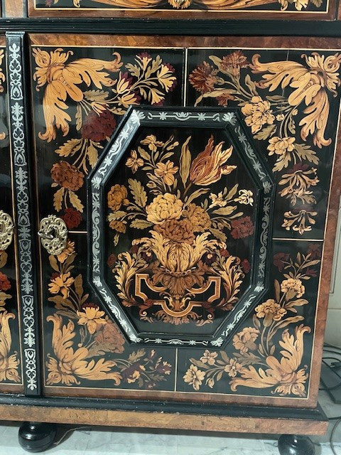 Meuble En Deux Corps d'époque Louis XIV Et Attribué A Thomas Hache