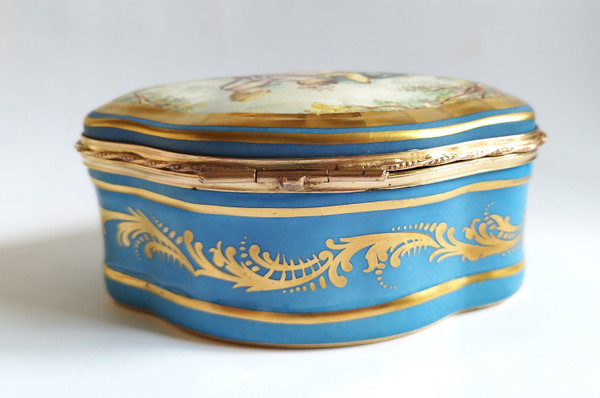 Hand Painted Porcelain Box 19th C