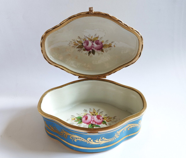 Hand Painted Porcelain Box 19th C
