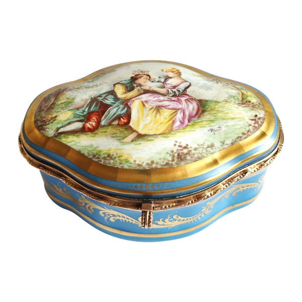 Hand Painted Porcelain Box 19th C