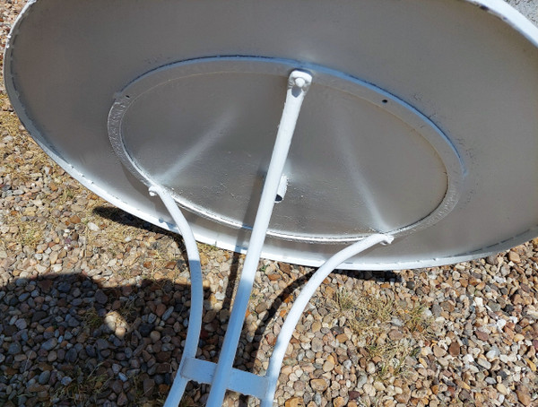 table ou géridon pour jardin en fer forgé 3 pieds début 1900