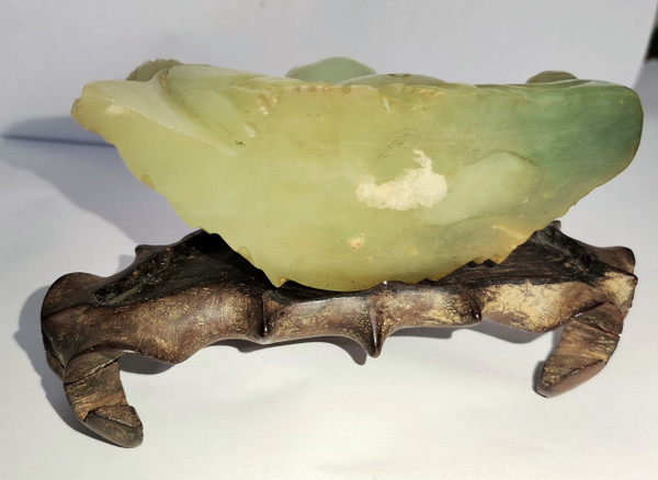 Statuette Bouddha souriant jade vert Chine vers 1930
