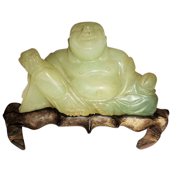 Statuette Bouddha souriant jade vert Chine vers 1930