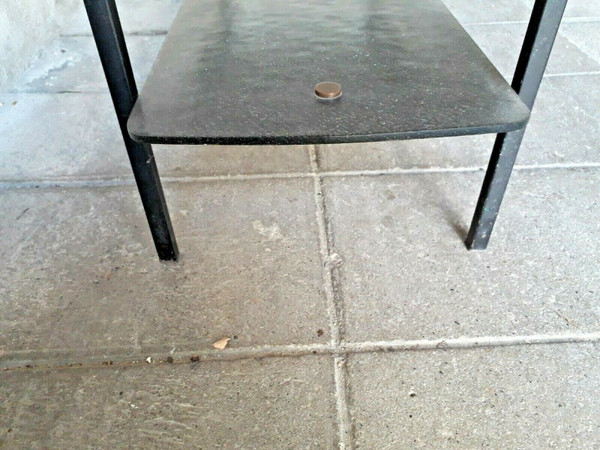 Table basse en verre et métal noir style Jacques Hitier année 60