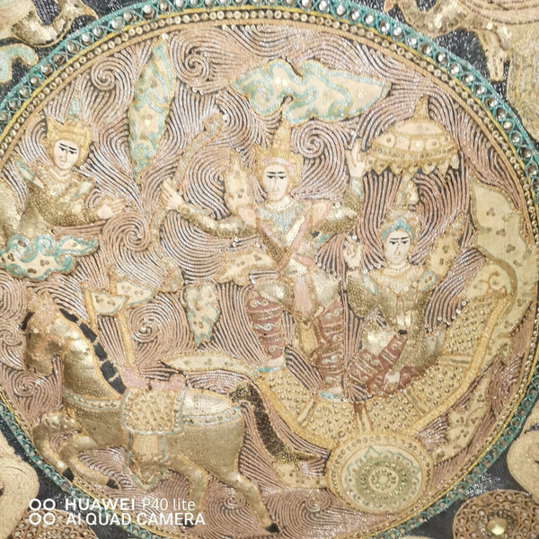 Arazzo ricamato Shwe Chi Doe Fine del XIX secolo