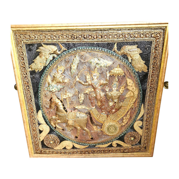 Arazzo ricamato Shwe Chi Doe Fine del XIX secolo