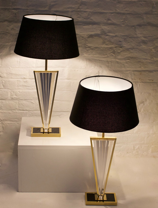 Paire lampes hautes plexiglas, Hollywood Regency
