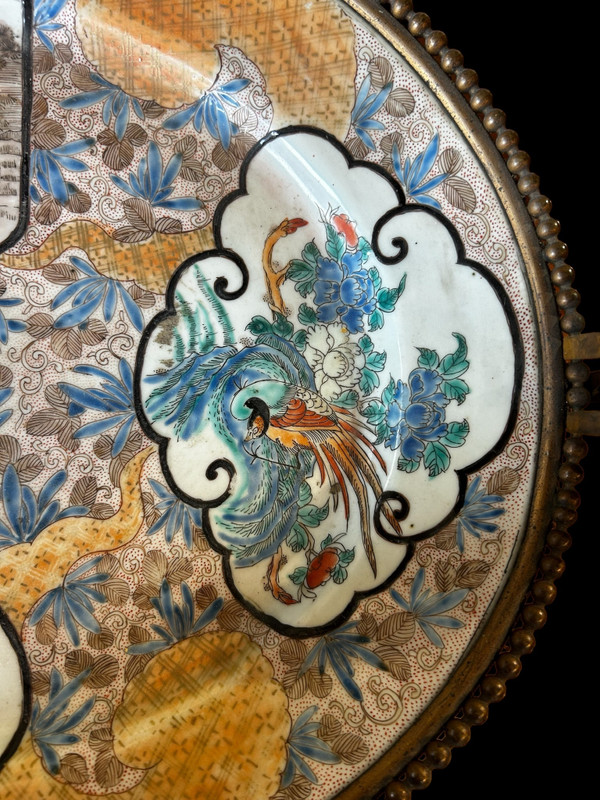 Große japanische Schale in Bronze im Stil Louis XVI und Napoleon III – Japan des 19. Jahrhunderts, L 56 cm