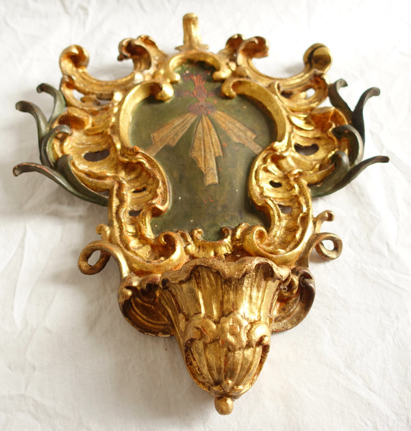 Carved wooden stoup, gilded with gold leaf and silvered, Louis XV period - 18th century
