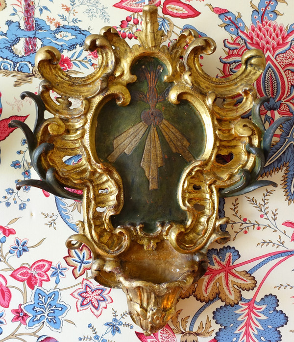 Carved wooden stoup, gilded with gold leaf and silvered, Louis XV period - 18th century