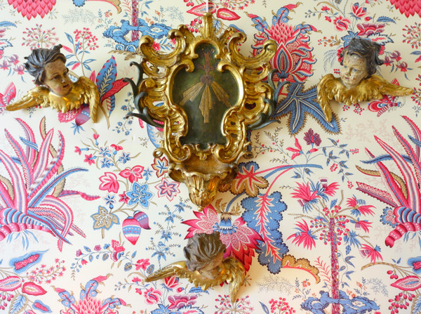 Carved wooden stoup, gilded with gold leaf and silvered, Louis XV period - 18th century