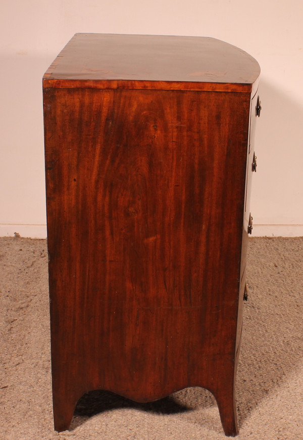 Commode En Acajou Et Incrustations -18 siècle