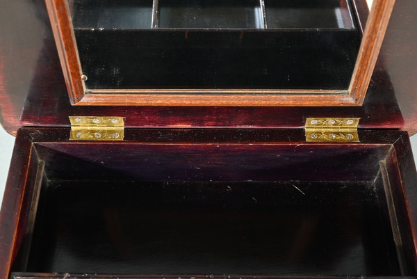 Petite Travailleuse de Milieu en Poirier et Amboine, époque Napoléon III – Milieu XIXe