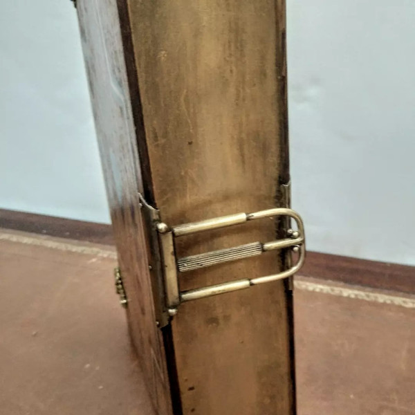 Trompe l'oeil box 