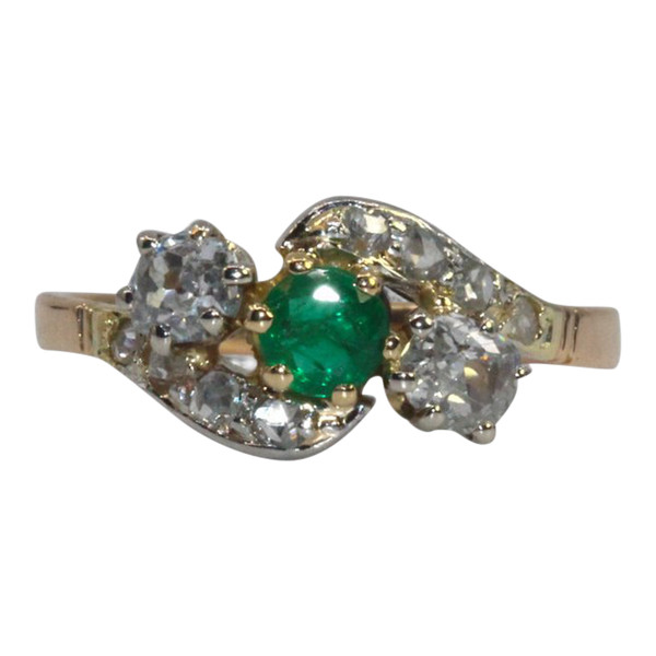 Anello con smeraldi e diamanti
