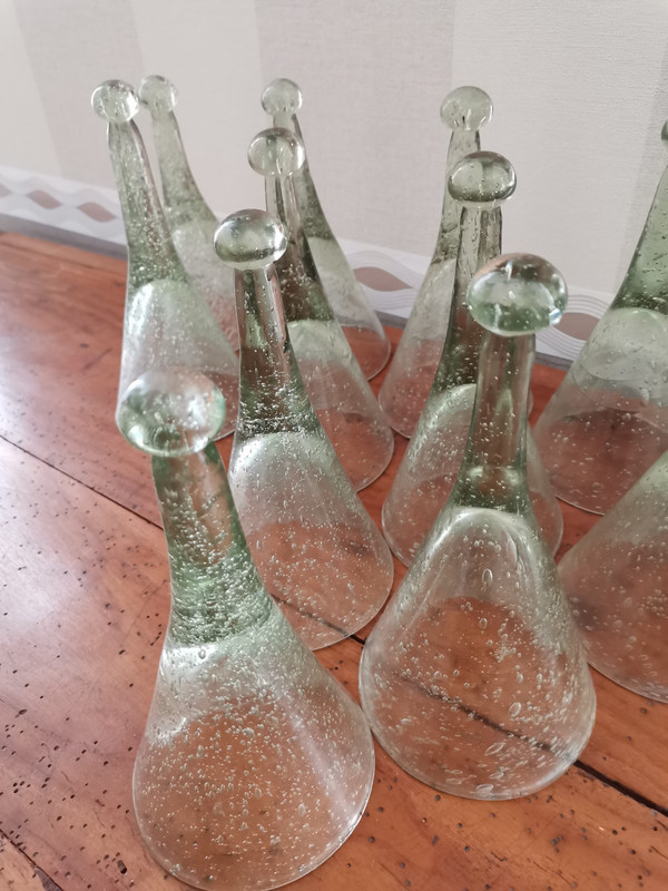 Série de 14 coupes à suspendre en verre de Biot bullé année 70s80s