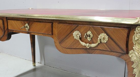 Bureau d’Apparat en Placage de Bois de Rose, style Louis XV - XIXe