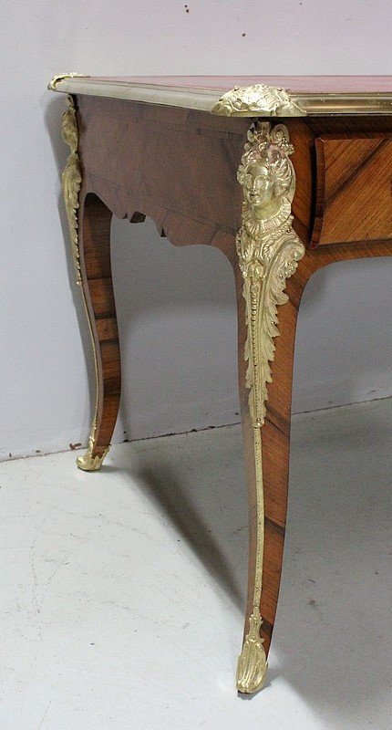 Bureau d’Apparat en Placage de Bois de Rose, style Louis XV - XIXe